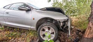 Medics called after SUV crashes into tree in north Escondido Image